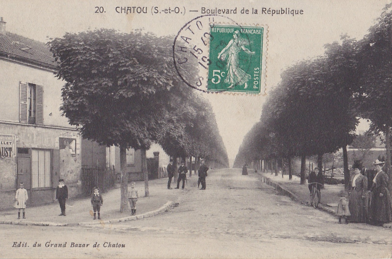 Chatou République 010c Carrefour Route de Montesson.jpg