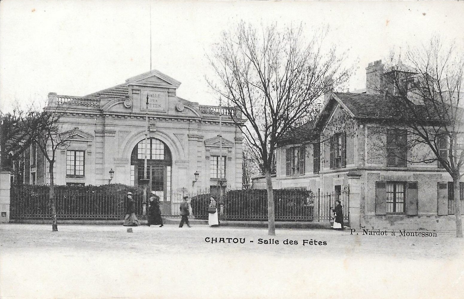 Chatou Berteaux 020c Salle des Fêtes.jpg